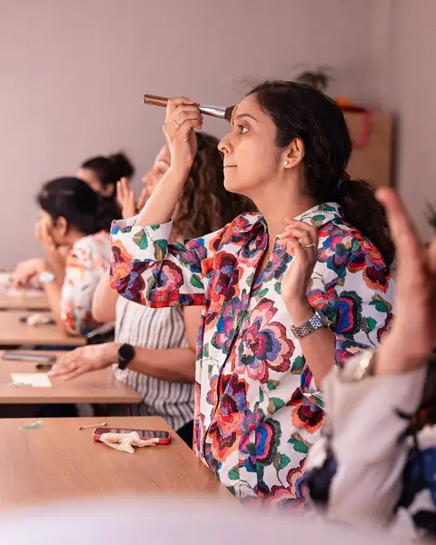 Take home special goodies including essential brushes and a limited edition pigment and glitter.